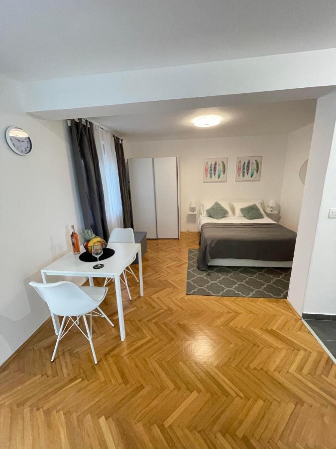Apartment Maria Zara Esterno foto